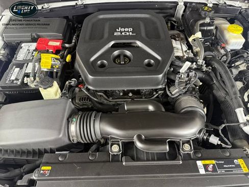 Used 2022 Jeep Wrangler Unlimited Sport AWD/4WD image 36