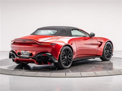 Used 2023 Aston Martin V8 Vantage Roadster image 20