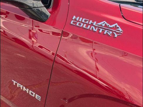 Used 2021 Chevrolet Tahoe High Country w/ Premium Package RWD image 23