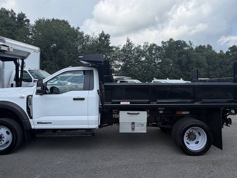 Used 2023 Ford F550 4x4 Regular Cab Super Duty image 12