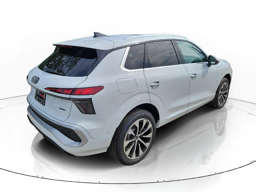 New 2026 Audi Q3 quattro 2.0T AWD/4WD image 4