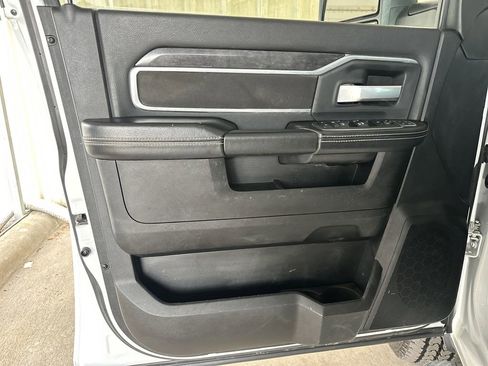 Used 2024 RAM 2500 Big Horn image 10