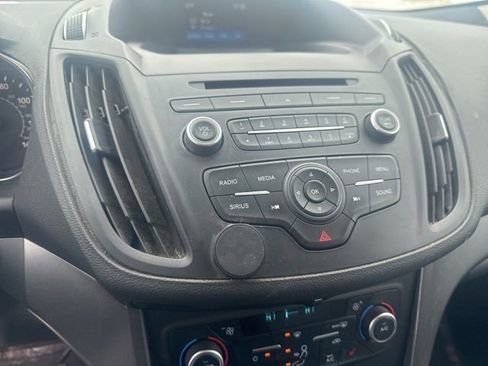 Used 2018 Ford Escape SE image 34