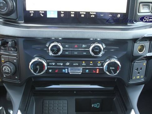 New 2026 Ford F250 Platinum w/ Tremor Off-Road Package AWD/4WD image 15