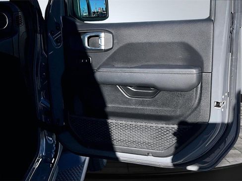 Used 2021 Jeep Wrangler Unlimited Sahara w/ Cold Weather Group image 25