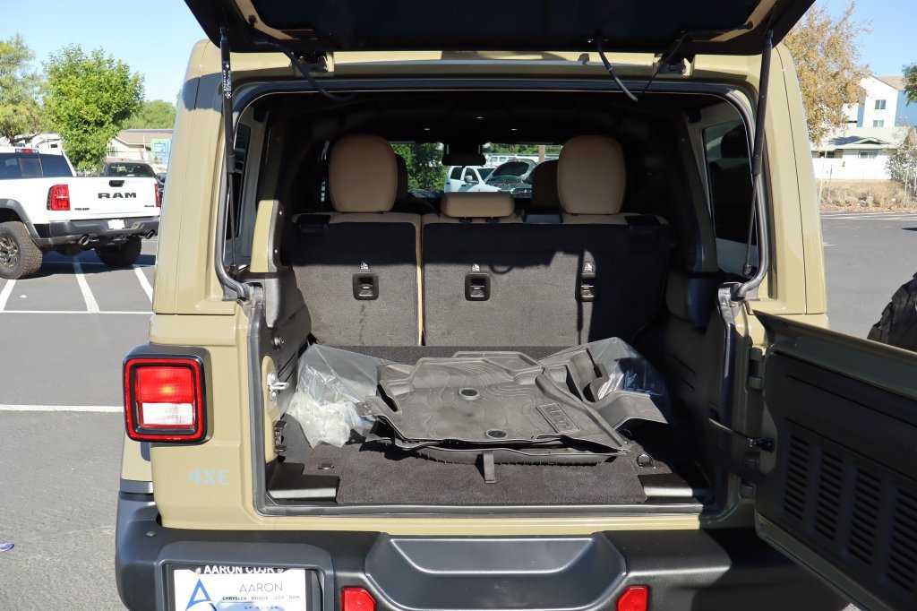 Used 2025 Jeep Wrangler Unlimited Sport S 4xe AWD/4WD image 37