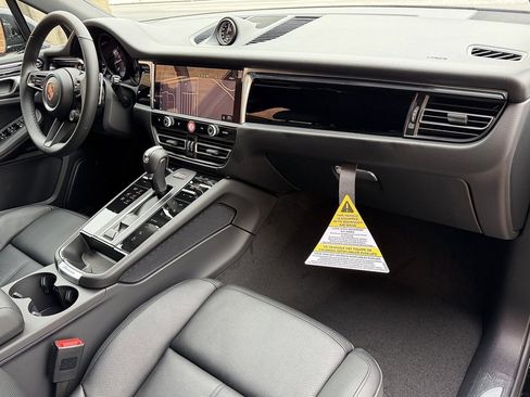 New 2026 Porsche Macan S image 22