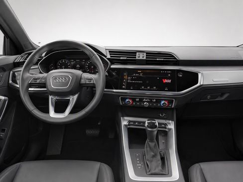 Used 2025 Audi Q3 2.0T Premium AWD/4WD image 9