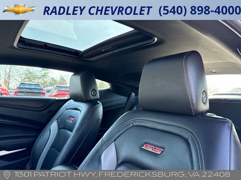 Used 2016 Chevrolet Camaro SS image 15