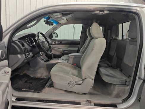 Used 2011 Toyota Tacoma 4x4 Access Cab w/ SR5 Pkg #2 image 31