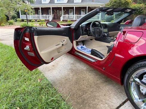 Used 2010 Chevrolet Corvette Grand Sport w/ Preferred Equipment Group RWD image 55