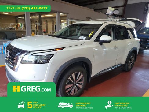 Used 2023 Nissan Pathfinder SL AWD/4WD image 1