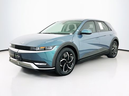 Used 2024 Hyundai Ioniq 5 SEL image 3