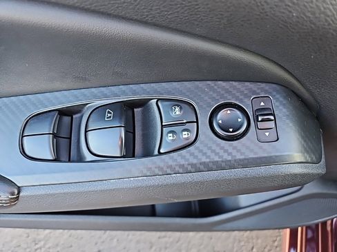 Used 2024 Nissan Altima 2.5 SV image 10