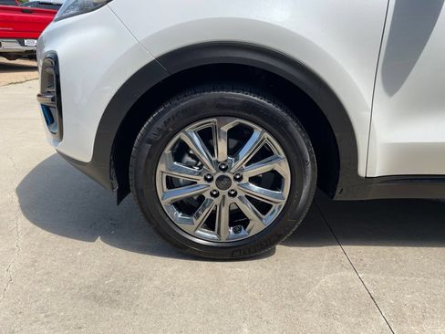 Used 2021 Kia Sportage S w/ S AWD Premium Package image 16