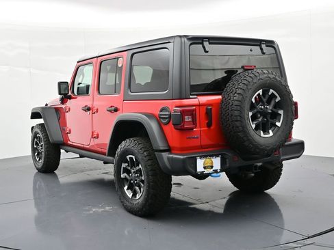 Used 2025 Jeep Wrangler Unlimited Rubicon 4xe w/ Safety Group AWD/4WD image 8