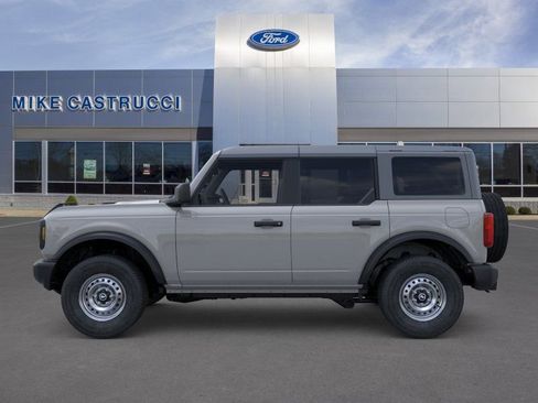 New 2026 Ford Bronco 4-Door AWD/4WD image 3