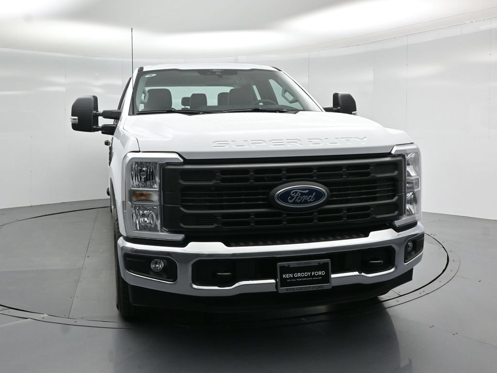 New 2026 Ford F250 XL w/ XL Chrome Package RWD image 45