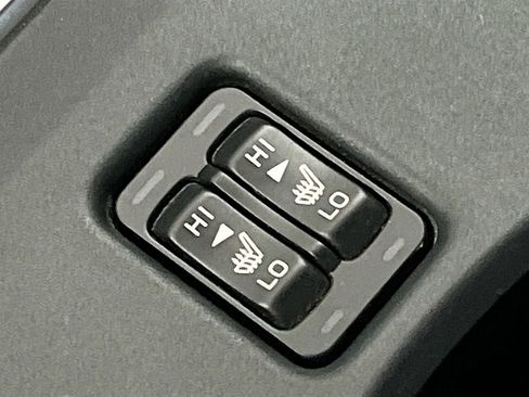 Used 2025 Toyota GR86 Premium w/ ALL Weather Mat Package (TMS) RWD image 19