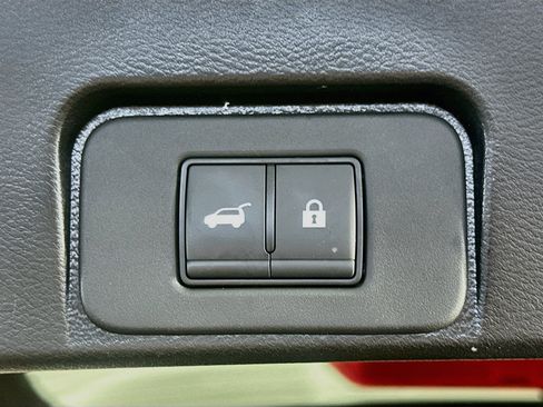 Used 2023 Nissan Rogue SV w/ SV Premium B Package FWD image 29