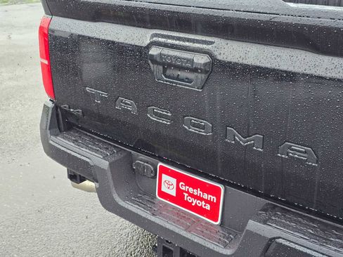 Certified 2025 Toyota Tacoma TRD Off-Road image 16