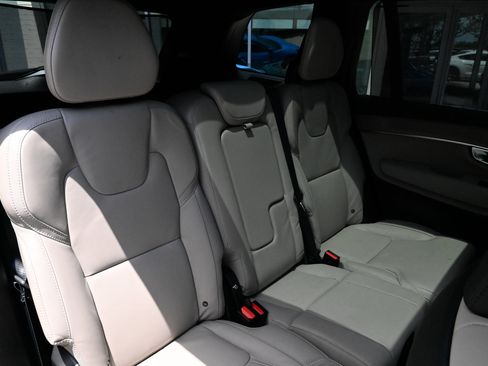 Used 2025 Volvo XC90 T8 Ultra w/ Protection Package Premier AWD/4WD image 51