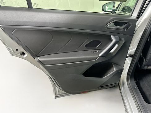 Used 2019 Volkswagen Tiguan SEL Premium R-Line image 27