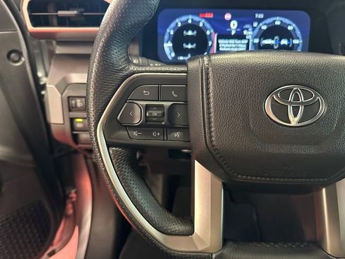 Certified 2024 Toyota Tacoma TRD Off-Road AWD/4WD image 20