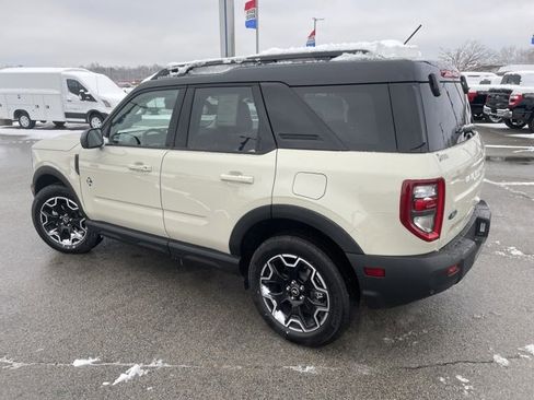 New 2025 Ford Bronco Sport Outer Banks image 8