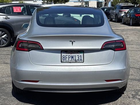 Used 2018 Tesla Model 3 Long Range RWD image 5