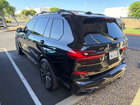 Used 2021 BMW X7 M50i AWD/4WD image 5