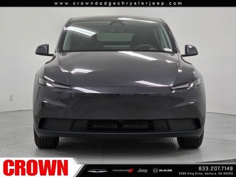 Used 2026 Tesla Model Y Long Range image 2