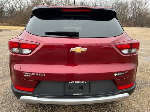 Used 2023 Chevrolet TrailBlazer LT w/ Convenience Package image 4