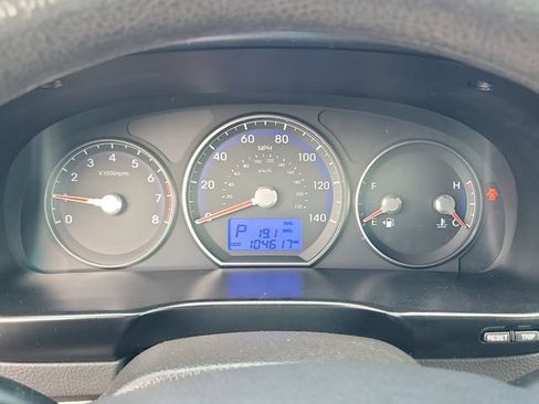 Used 2011 Hyundai Santa Fe GLS AWD/4WD image 15