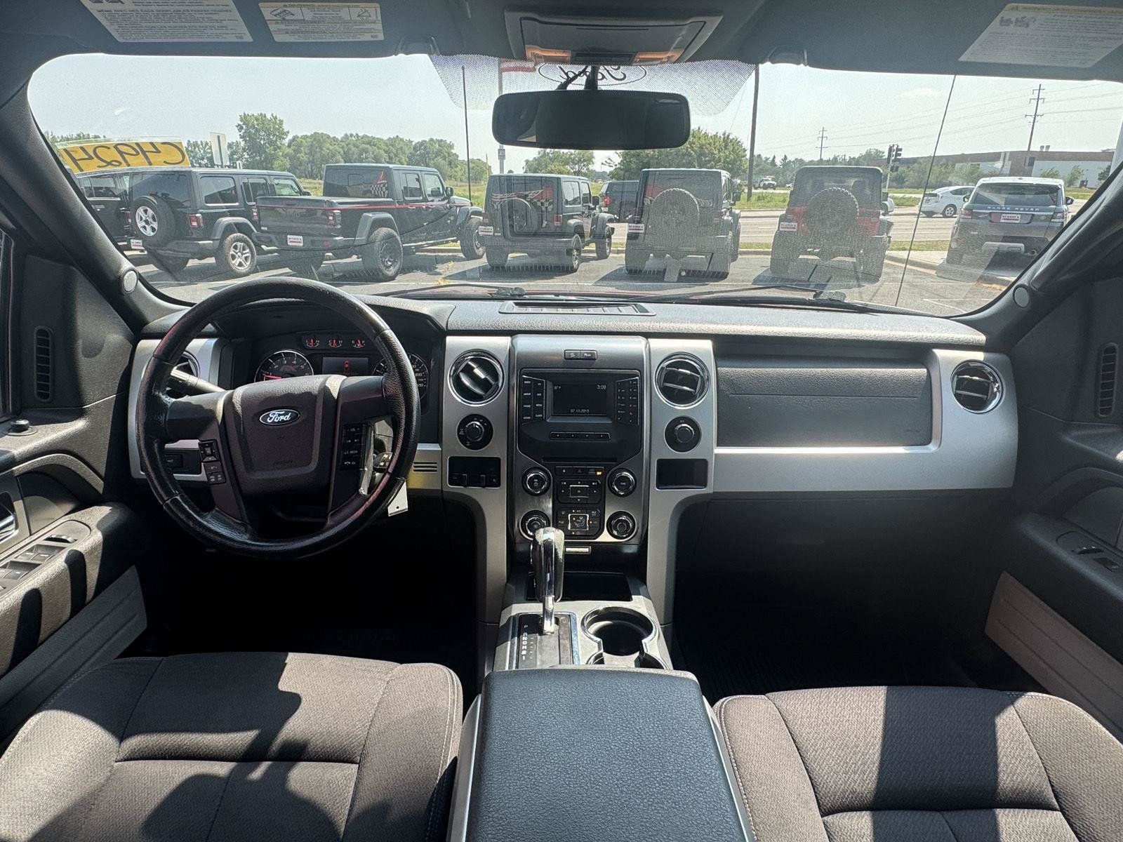 Used 2014 Ford F150 FX4 w/ Equipment Group 401A Mid AWD/4WD image 28