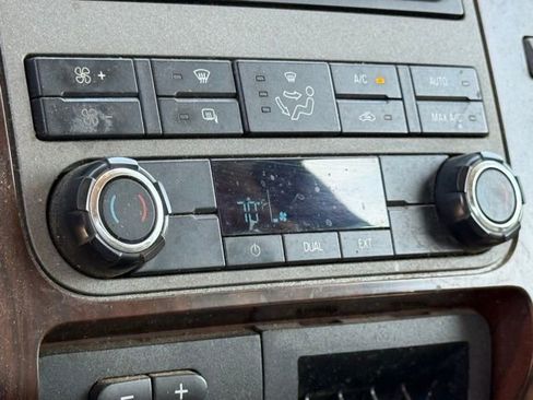 Used 2011 Ford F250 Lariat w/ Chrome Pkg image 21