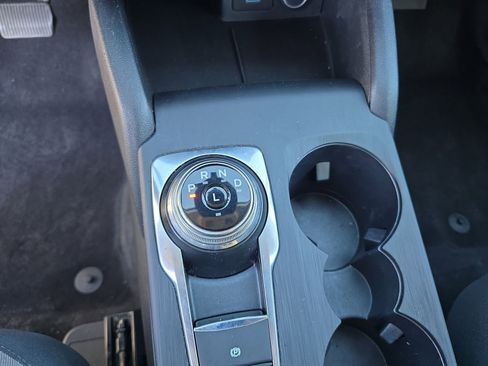 Used 2020 Ford Escape SE image 20