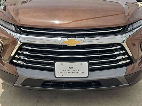 Used 2024 Chevrolet Blazer Premier w/ Enhanced Convenience Package AWD/4WD image 6