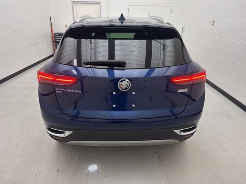 Used 2023 Buick Envision Essence image 10