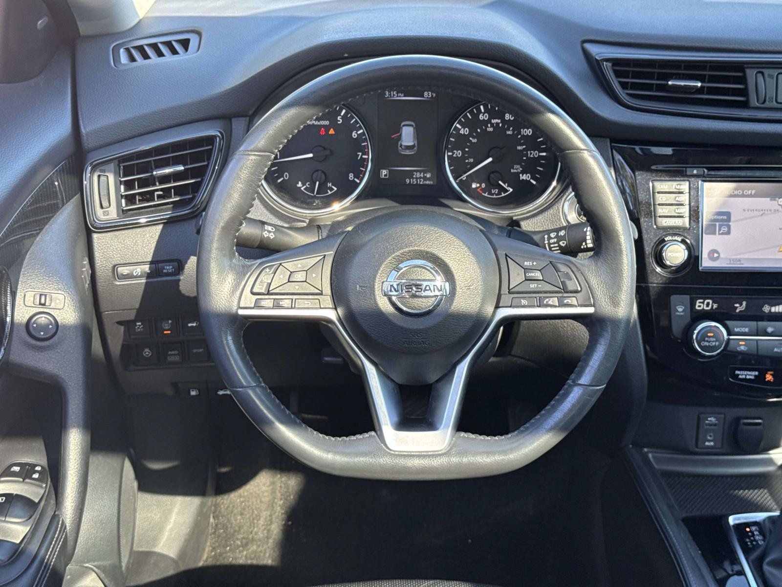 Used 2017 Nissan Rogue SL w/ SL Premium Package AWD/4WD image 10