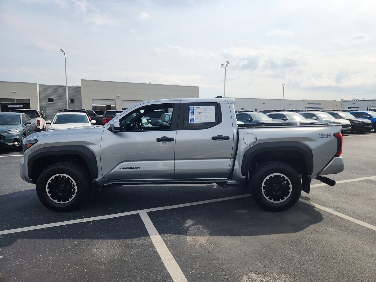 Used 2026 Toyota Tacoma TRD Off-Road AWD/4WD image 3