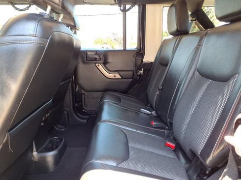 Used 2016 Jeep Wrangler Unlimited Sahara AWD/4WD image 23