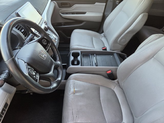 Used 2018 Honda Odyssey Touring image 16