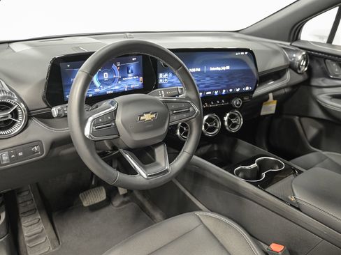 Used 2024 Chevrolet Blazer EV LT AWD/4WD image 14