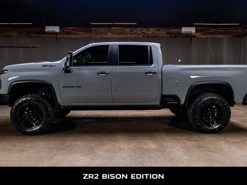 Used 2024 Chevrolet Silverado 2500 ZR2 w/ ZR2 Bison Edition image 6