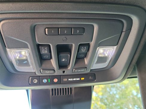 Used 2025 GMC Sierra 3500 Denali Ultimate image 55