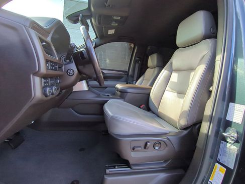 Used 2021 Chevrolet Suburban Z71 w/ Z71 Off-Road Package image 22