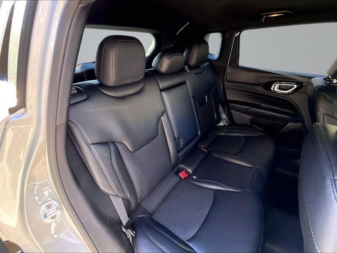 New 2026 Jeep Compass Latitude image 10