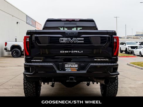 Used 2024 GMC Sierra 2500 Denali Ultimate w/ Max Trailering Package image 8