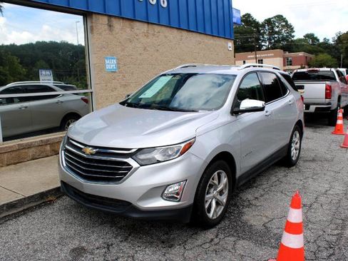 Used 2018 Chevrolet Equinox Premier image 3